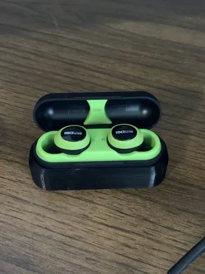 Embedded magnet case - ISOtunes Wireless Earbuds