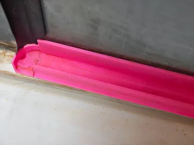 Shower Glass Door Water Guide