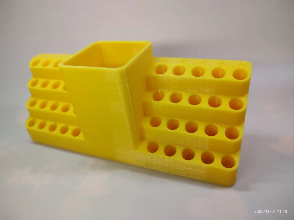 [Left/Center] Electric Screwdriver + 40-Bit Storage Box | Tilted Finger ...