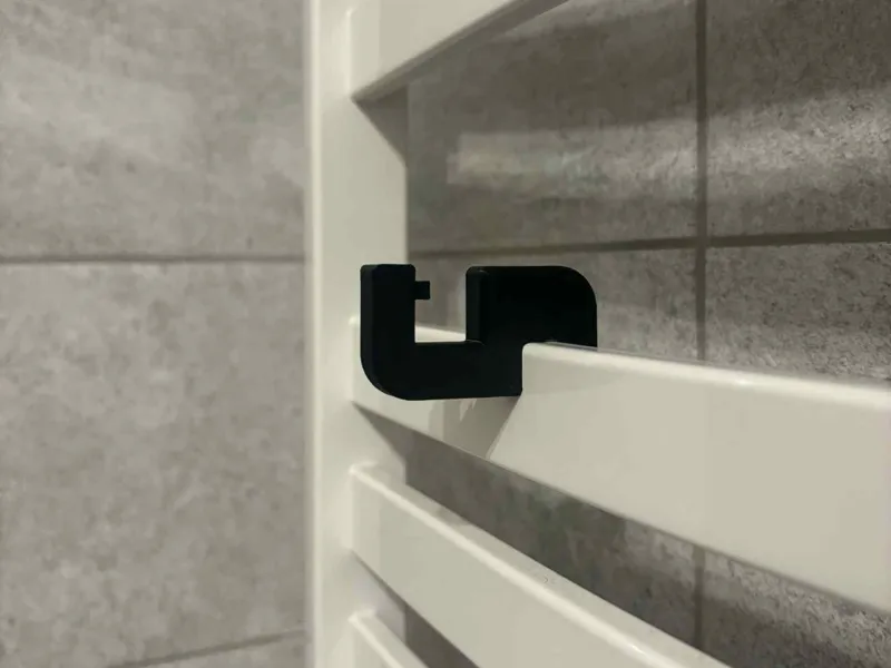 Towel rack