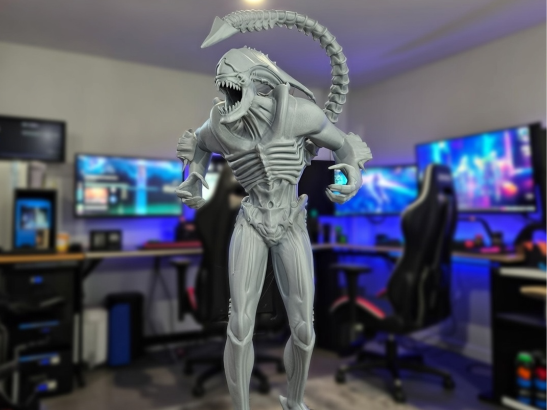 Life-Size Alien Xenomorph Tarkatan Blood Part 2