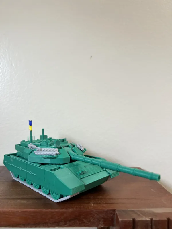 Ukrainian T55 AGM tank