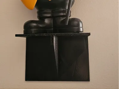 Figurine display shelf