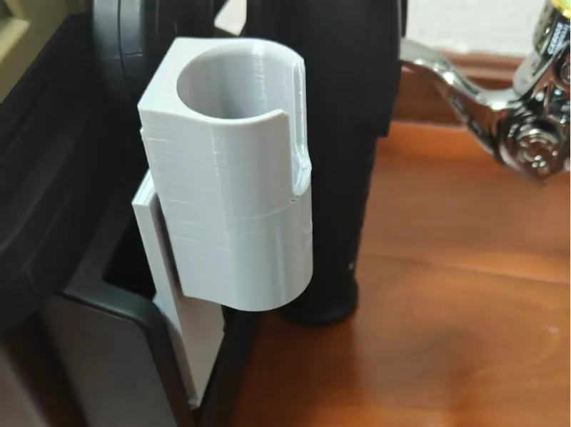 路亚钓箱适配插杆器
