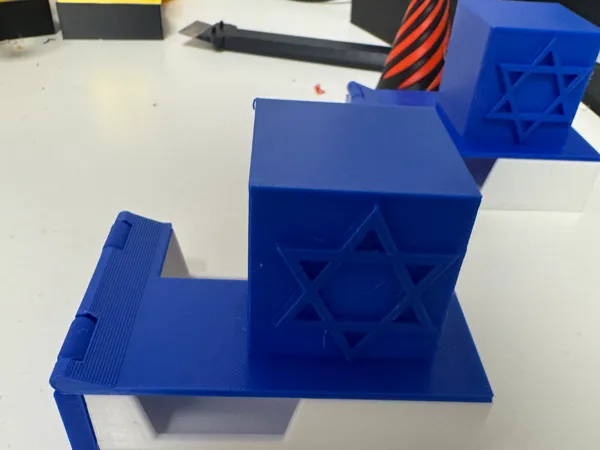 https://makerworld.bblmw.com/makerworld/model/DSM00000001954791/design/2025-11-03_d204a27342414.jpeg