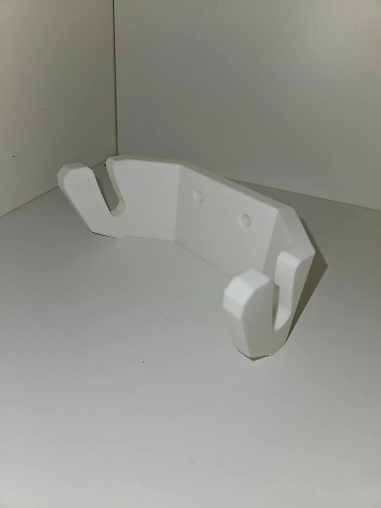 Skateboard wallmount