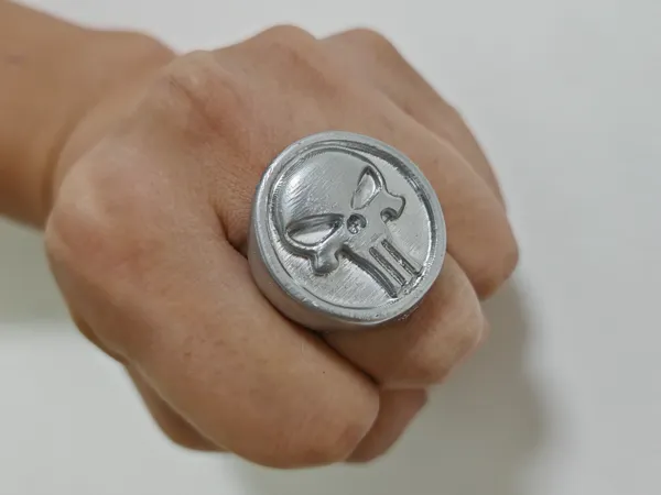 Bague tête de mort