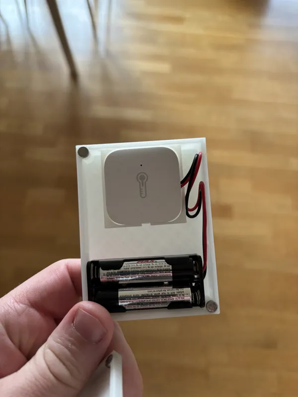 Tuya Temperature box