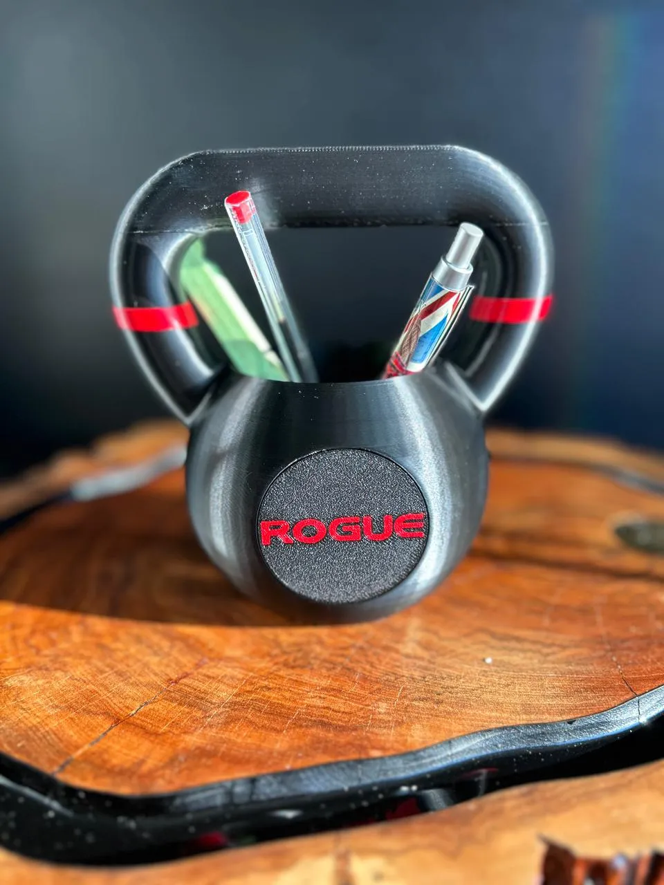 Rogue Pen Rogue Crossfit 70lbs 32kg Kettlebell Pen Holder by nalipe MakerWorld ...