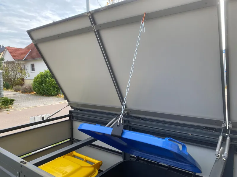 Waste Container Lid Clip