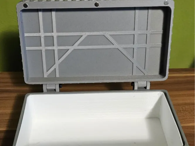 Universal storage box