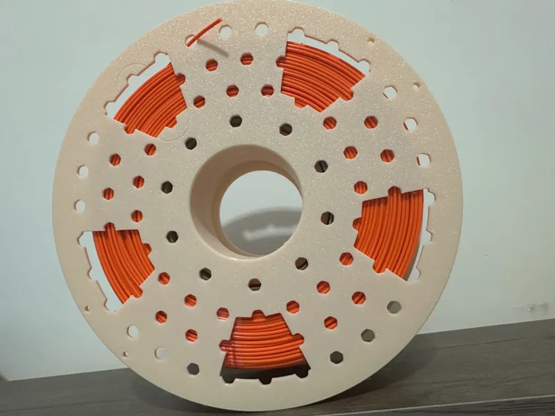 可重复使用料盘