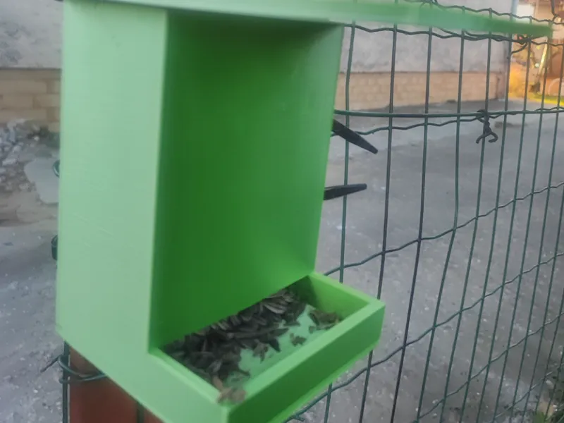 Bird food house 