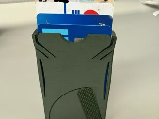 Cascading Wallet With Card Holding Clasp