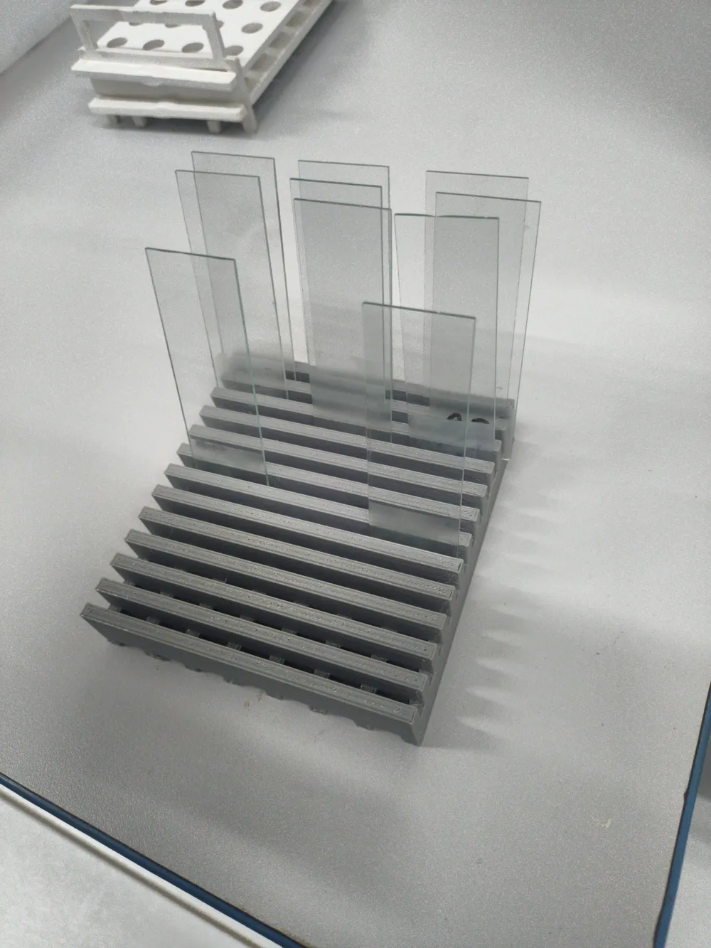 Microscope slide drying rack - Free 3D Print Model - MakerWorld