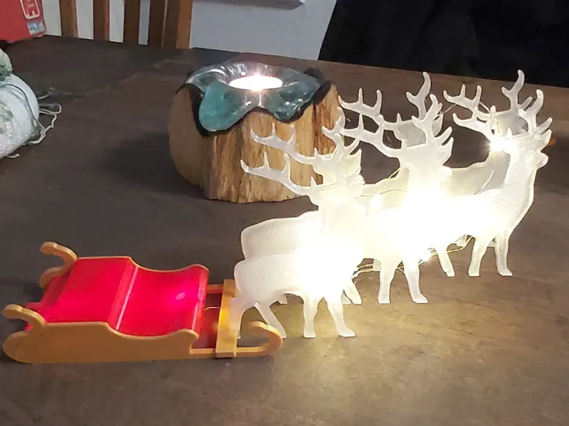reindeer sleigh 