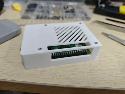Raspberry Pi 5 Protective Case (with reserved external mounting screw holes)