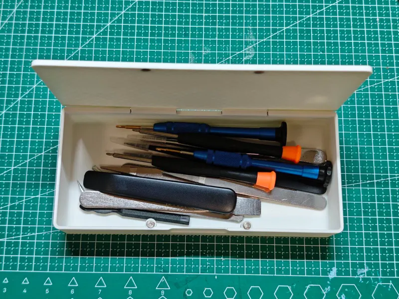180x80x30mm 磁吸储物盒