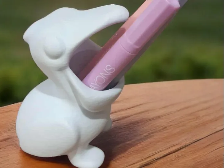 crayon holder pelican