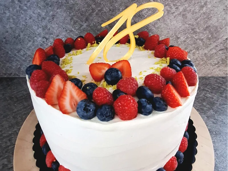 Money box cake
