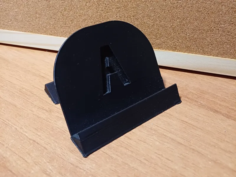 Porta cellulare con lettera A