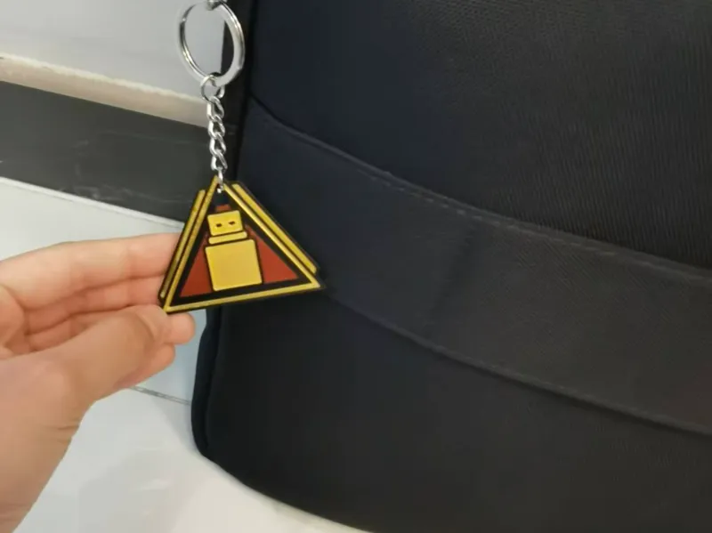 天才少年钥匙扣