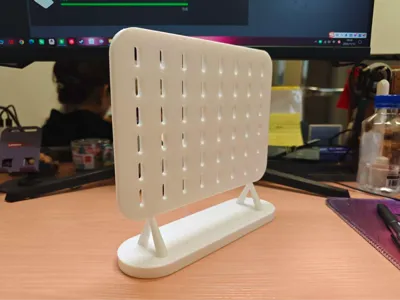 Desktop Pegboard