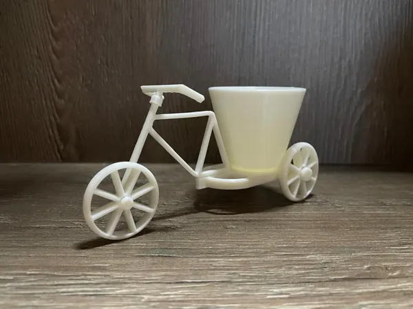 Mini tricycle décoratif porte-plante