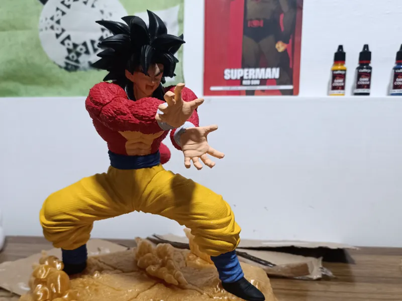 Goku ssj4 statua