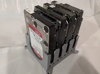2.5" & 3.5" Vertical HDD Mount - Fan-Mounted