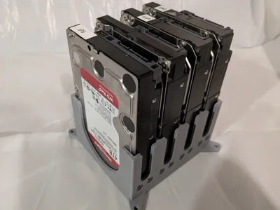 2.5" & 3.5" Vertical HDD Mount - Fan-Mounted