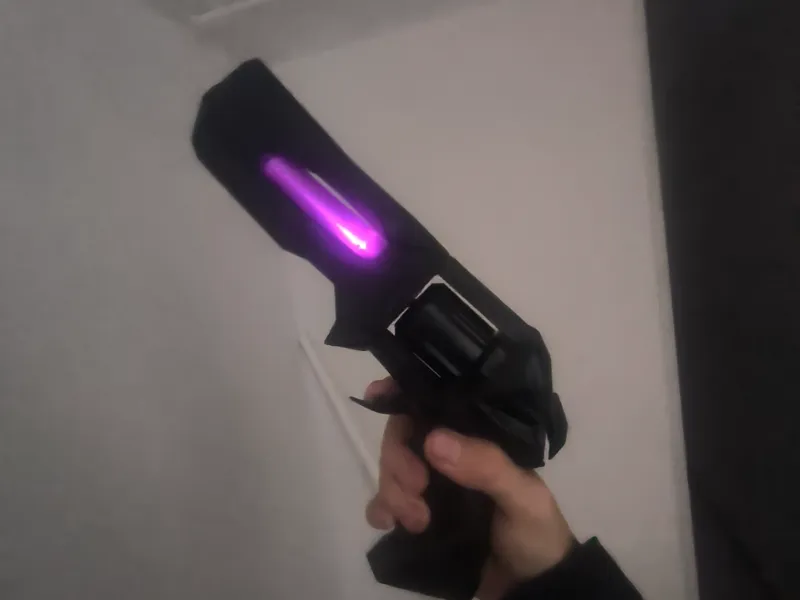 瓦洛兰特发光奇点正义左轮
