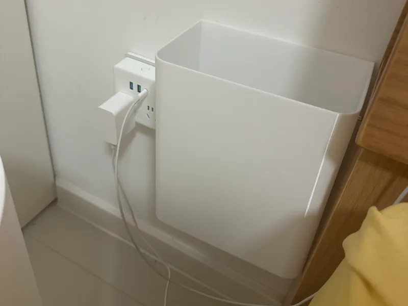 壁挂小型垃圾桶