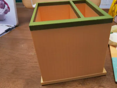 The rust removal box can normally be used for storage.