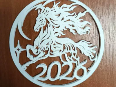 Ornamento decorativo da collezione con statuetta di cavallo infuocato dal design speciale