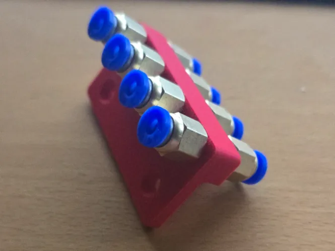 Table mount for M6 PTFE fitting