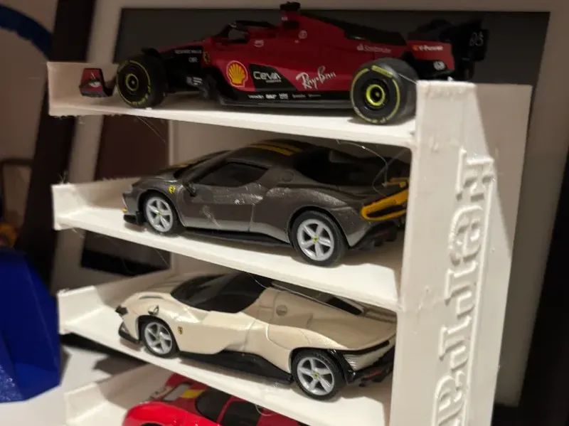 Stand Ferrari