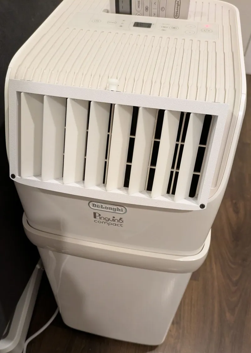 Adjustable Vent Delonghi Pinguino Compact Air Con