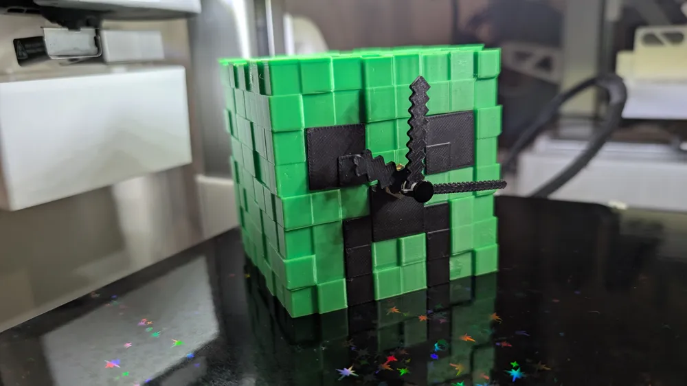 Minecraft 爬行者时钟 - 时钟套件 011 - 免费 3D 打印模型 - MakerWorld