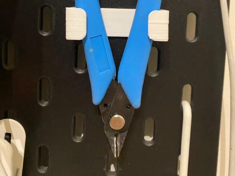 Cutter holder x skadis IKEA