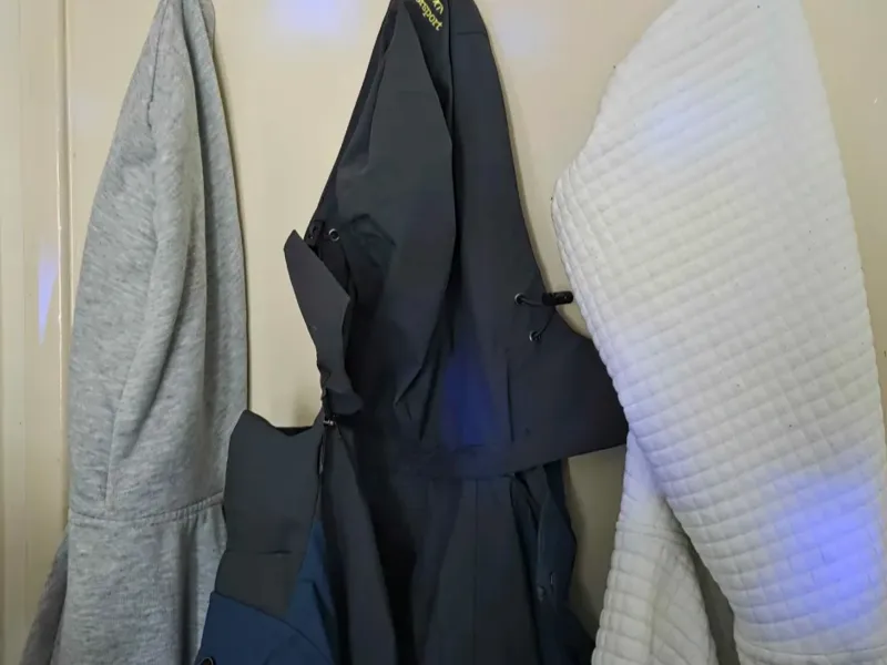 Coat Hanger ( Sticky Back Tape ) - No Supports