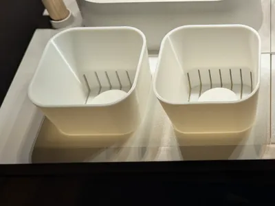Auk Double Planter Pot with Base Plate