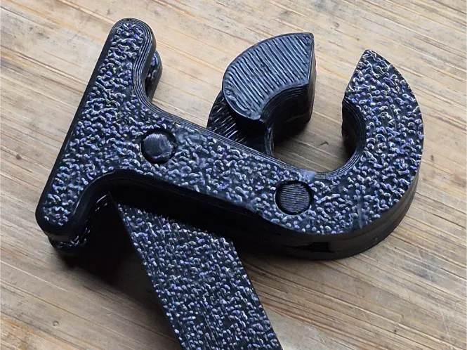Rod Clasp (Compliant Mechanism)