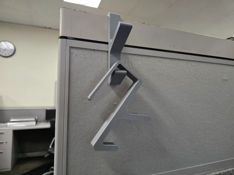 Cubicle double hook 52mm