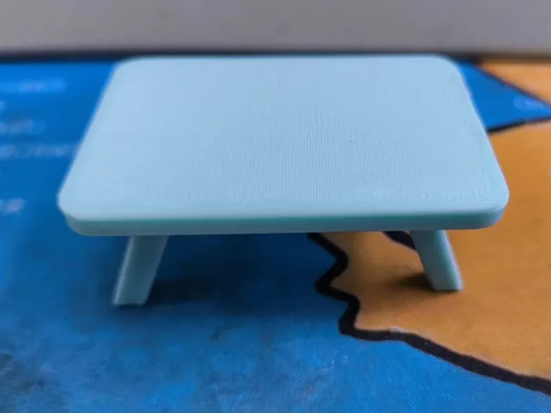 简单玩具小桌子