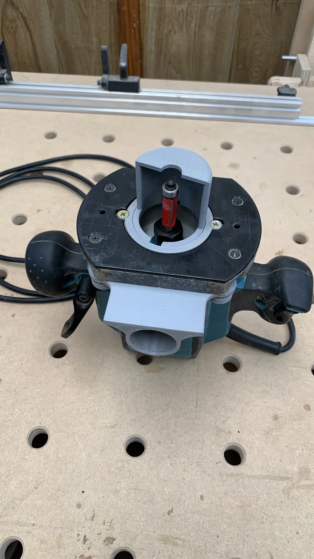 Dust Extraction Attachment for MAKITA RP0900 Router by Falsa_Escuadra ...