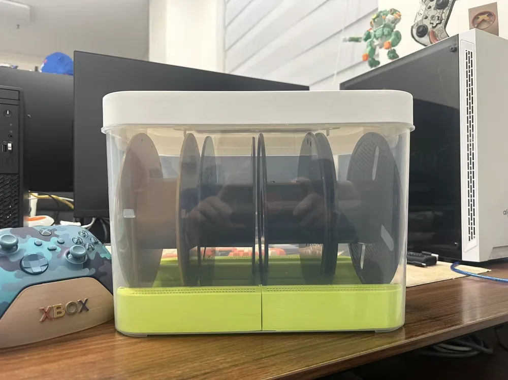 Super compact 4-spool 12-liter filament dry box compatible with R3D and ...