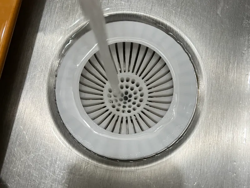 High flow sink strainer