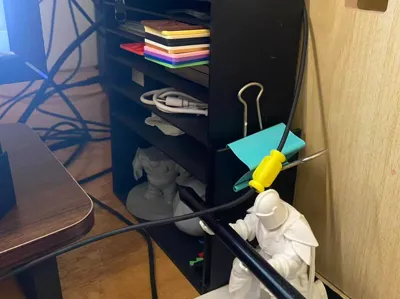 Desktop small item storage