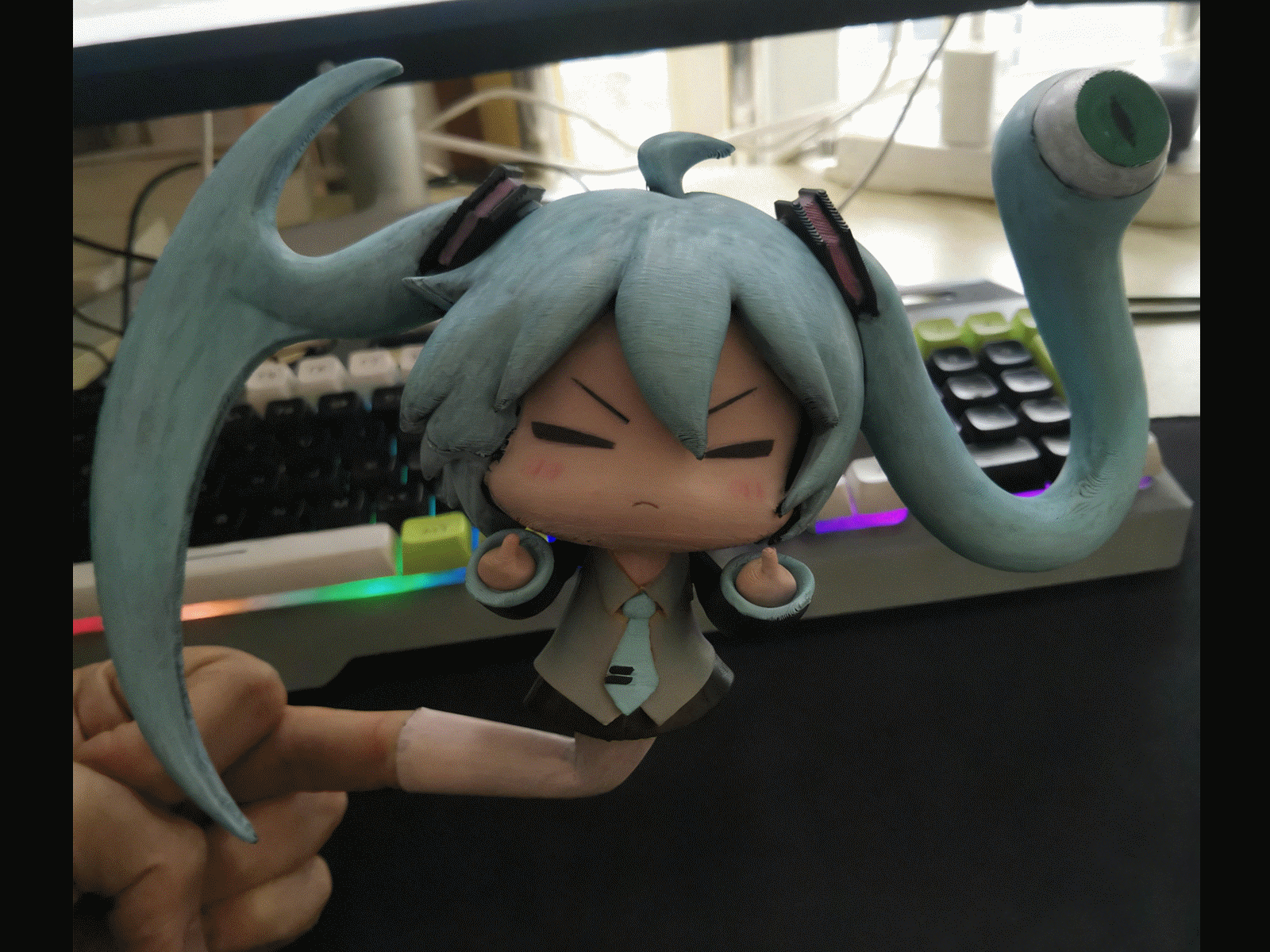 初音未来 寄生兽小右